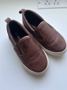 Old Navy Brown Slip-On Sneakers for Kids